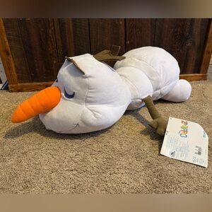 NWT Disney Olaf Cuddleez Plush